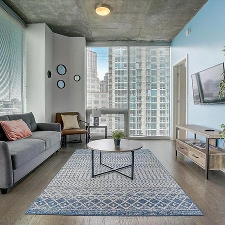 Frontdesk Skyhouse Apts Uptown Charlotte Daire Oda fotoğraf