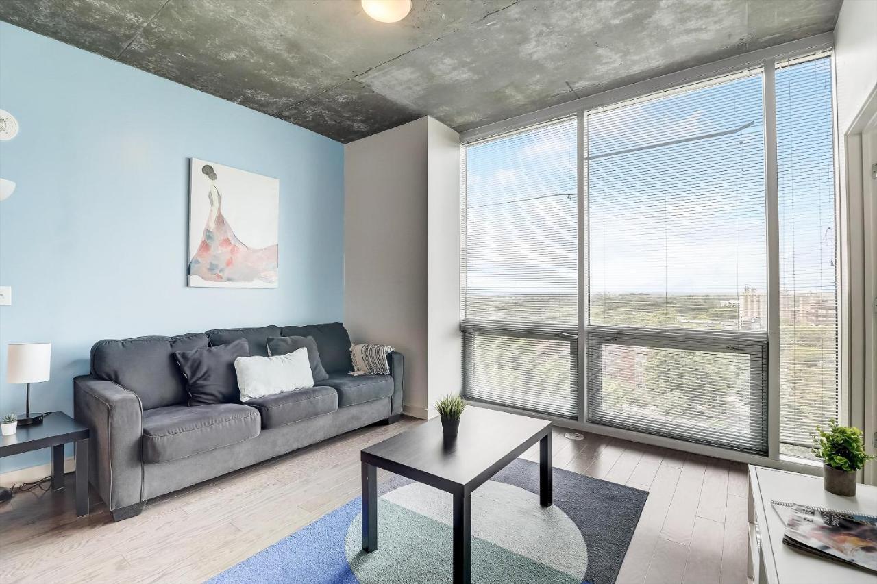 Frontdesk Skyhouse Apts Uptown Charlotte Daire Oda fotoğraf